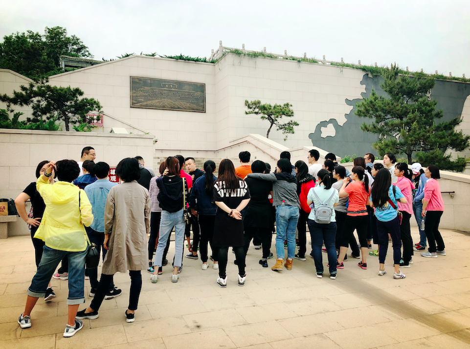 飛鳥(niǎo)創(chuàng)意拓展團(tuán)建項(xiàng)目組獨(dú)家承辦北京市朝陽(yáng)區(qū)人民法院拓展團(tuán)建活動(dòng)！