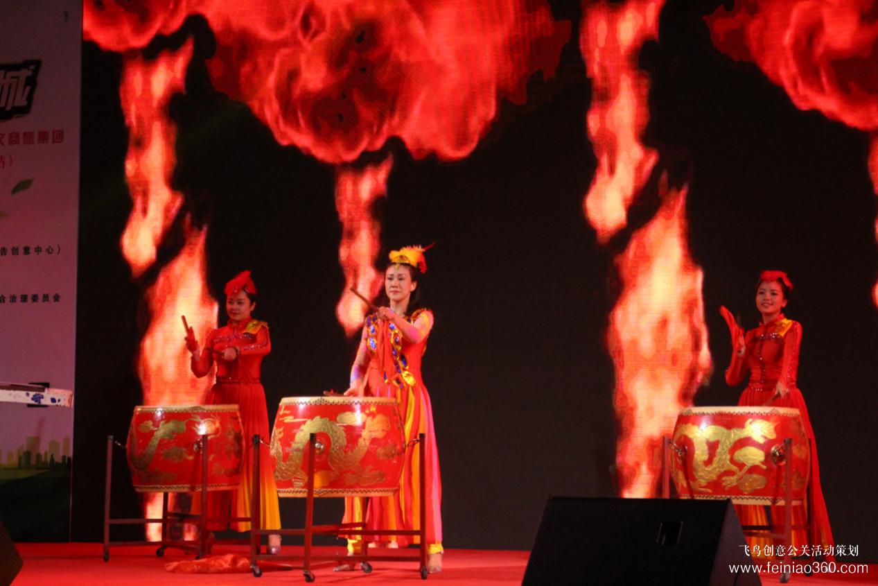 歌舞、小品、魔術(shù)表演……昌崗街舉辦這場關(guān)愛社區(qū)行活動精彩連連